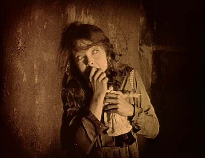 Lillian Gish in Broken Blossoms